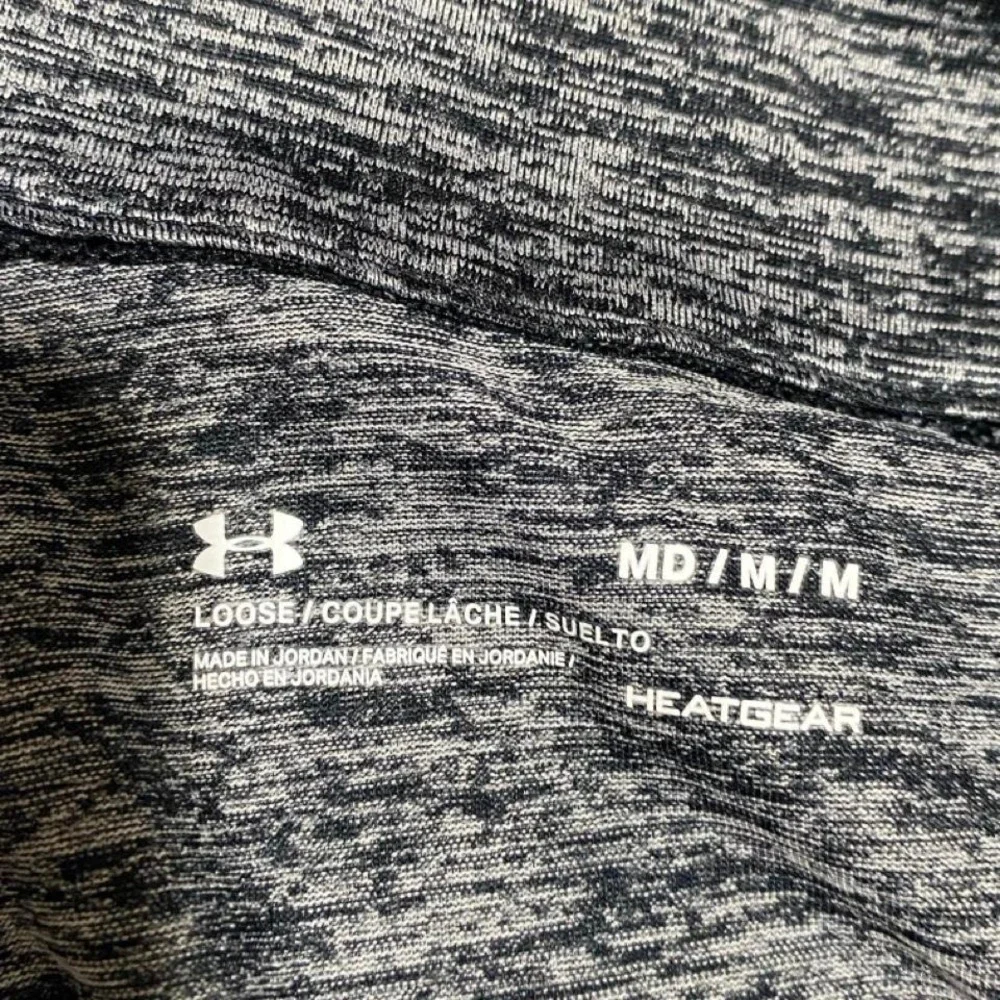 Under Armour loose Heatgear grey long sleeve sweatshirt Size MD. SKU-A583